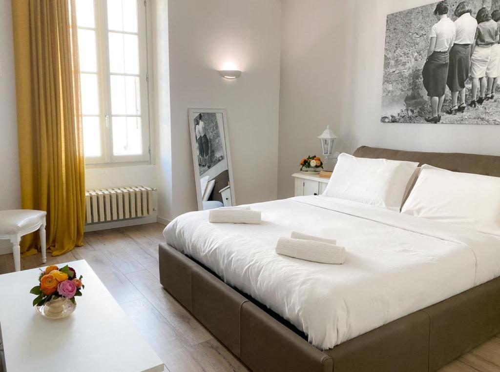 Thea - Centro Storico Bed & Breakfast Monza Ngoại thất bức ảnh